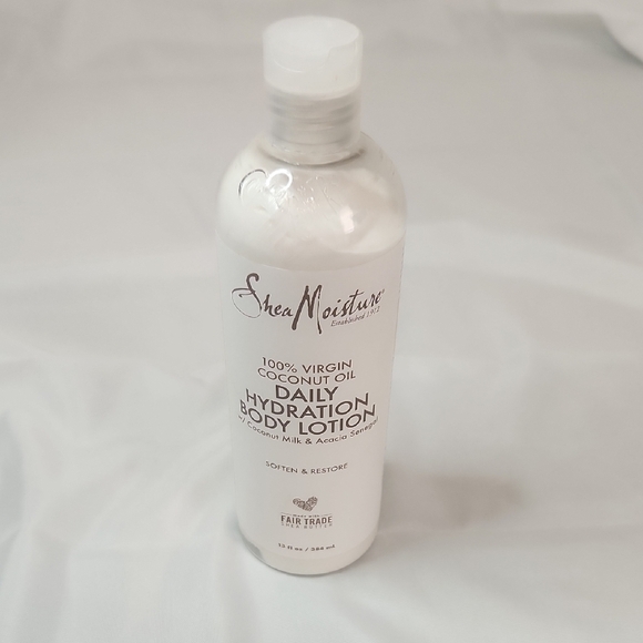 Shea Moisture White Daily Hydration Body Lotion - Picture 4 of 4